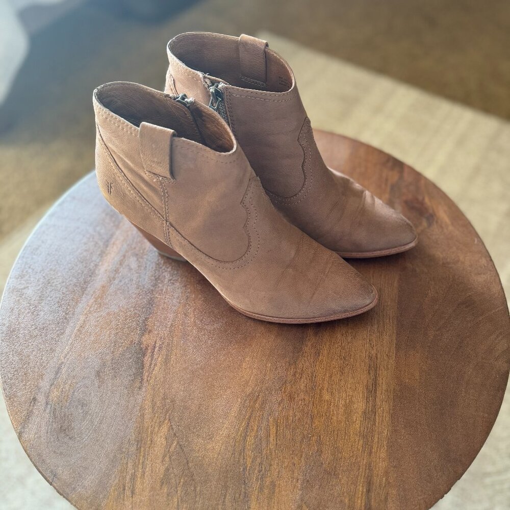 Women's Frye boots size 8